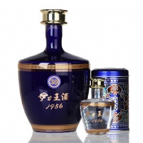 伊力王酒30年52度500毫升（窖藏年份酒珍品）