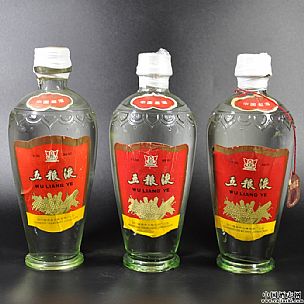 80年代交杯牌五粮液